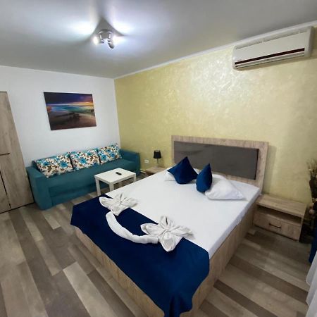 Casa Sea Breeze Hotel Navodari Exterior photo